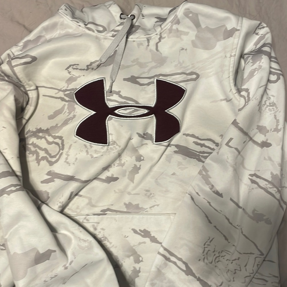 Under Amour Hoodie